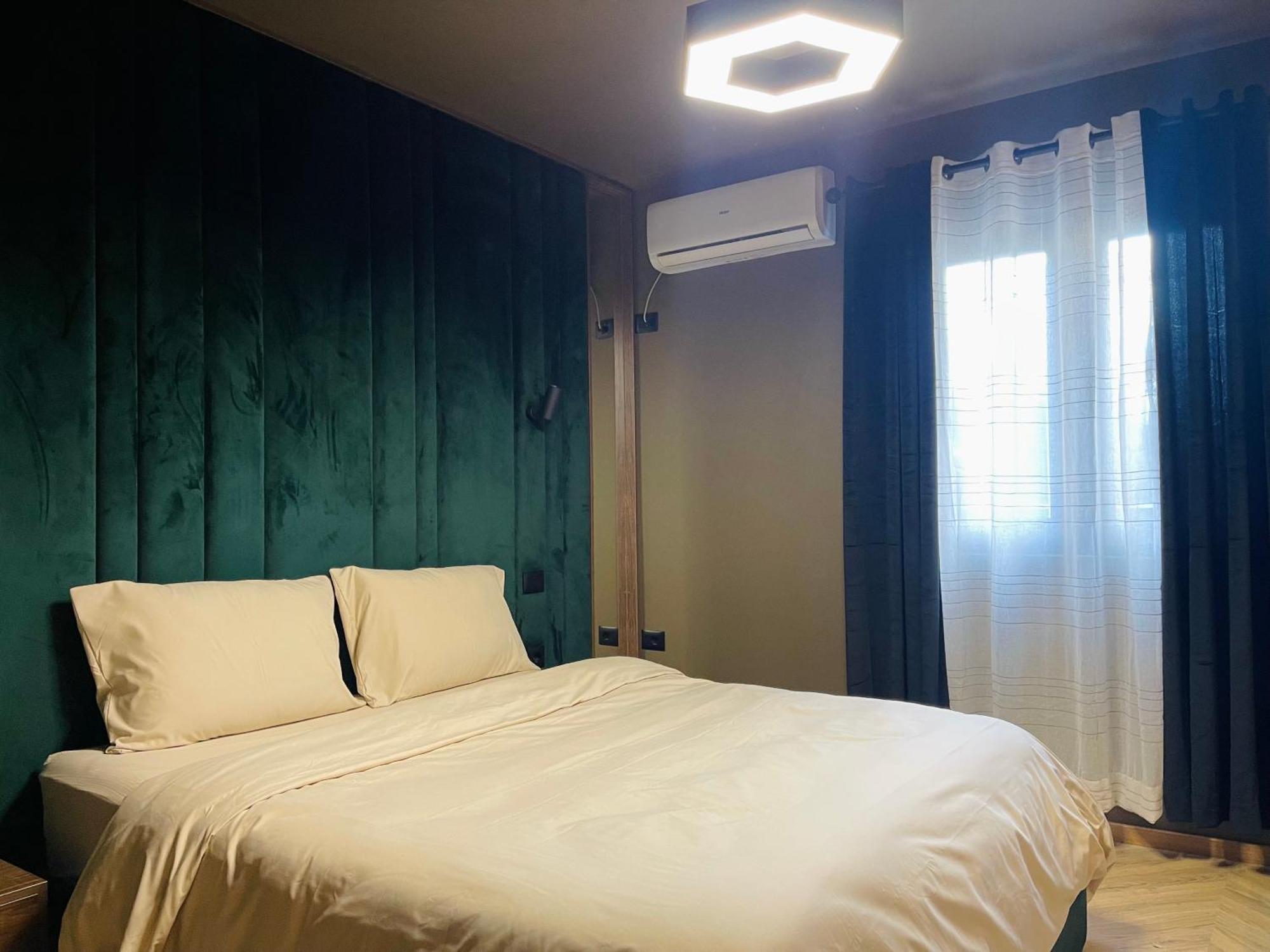 Dea'S Apartment: Hidden Gem ติรานา ภายนอก รูปภาพ
