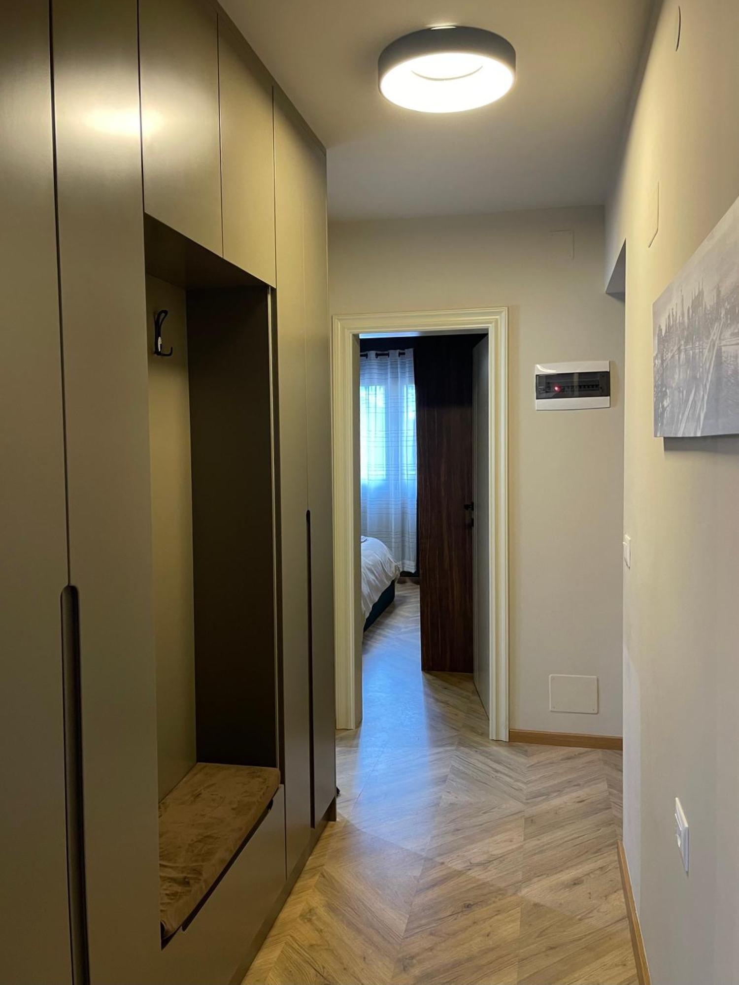 Dea'S Apartment: Hidden Gem ติรานา ภายนอก รูปภาพ